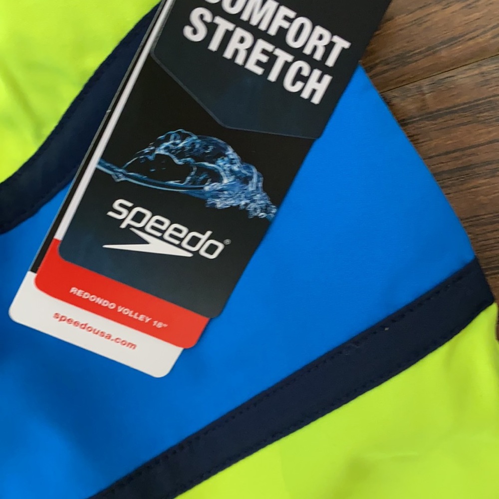 NWT!!  Speedo men’s size small swimming trunks - Picture 2 of 5